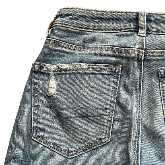 American Eagle Stretch Mom Straight Jean Size 2 - Picture 10 of 15